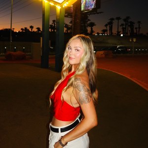 taryneliseee profile image